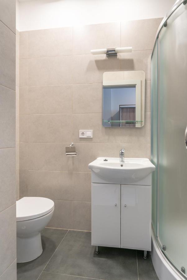 Centra Expresis Apartamento Riga Exterior foto